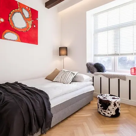 Rent Like - Wspolna 54a * Warsaw