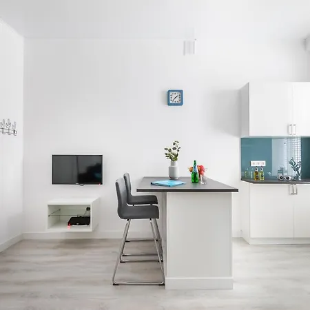 Rent Like - Wspolna 54a * Warsaw