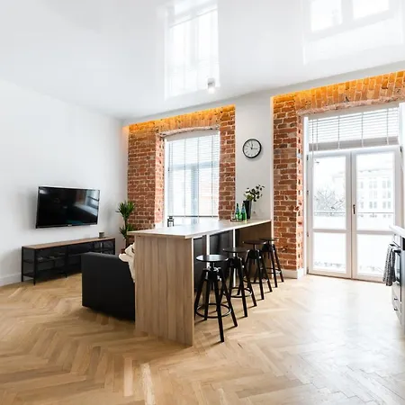 Rent Like - Wspolna 54a Apartment *
