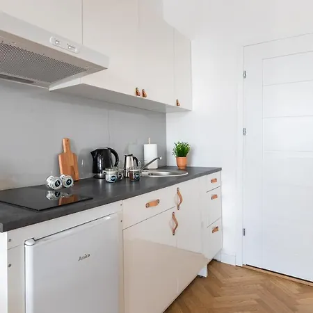 Rent Like - Wspolna 54a Warsaw